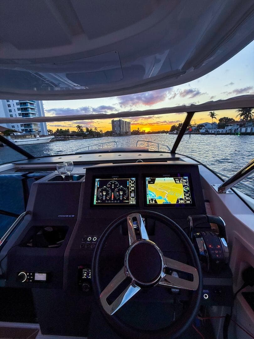 2022 Nimbus T11 — photo 22