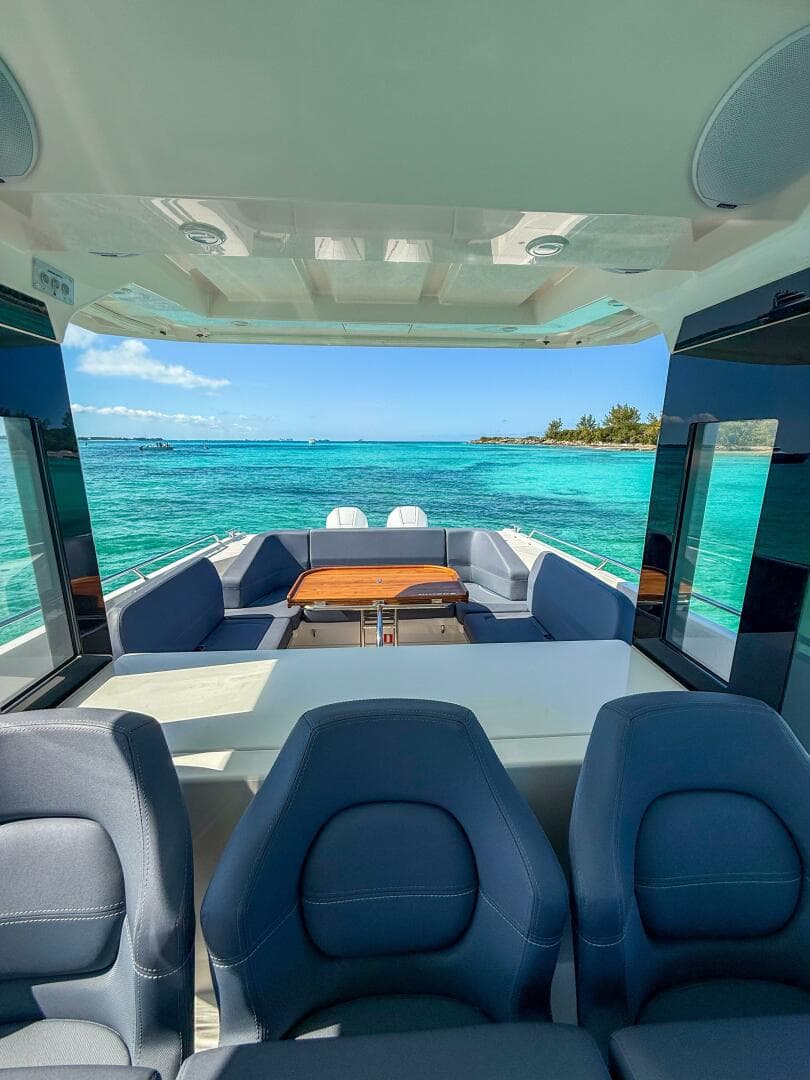 2022 Nimbus T11 — photo 12