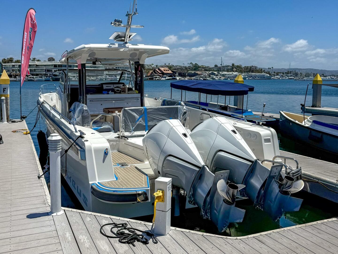 2022 Nimbus T11 — photo 7