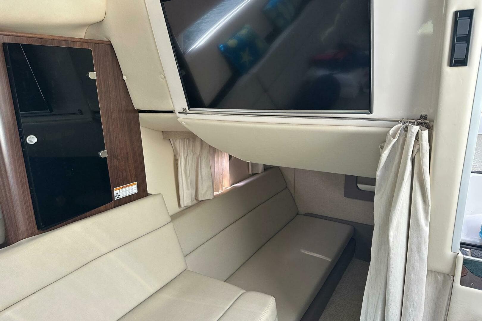 2016 Regal 35 Sport Coupe — photo 21