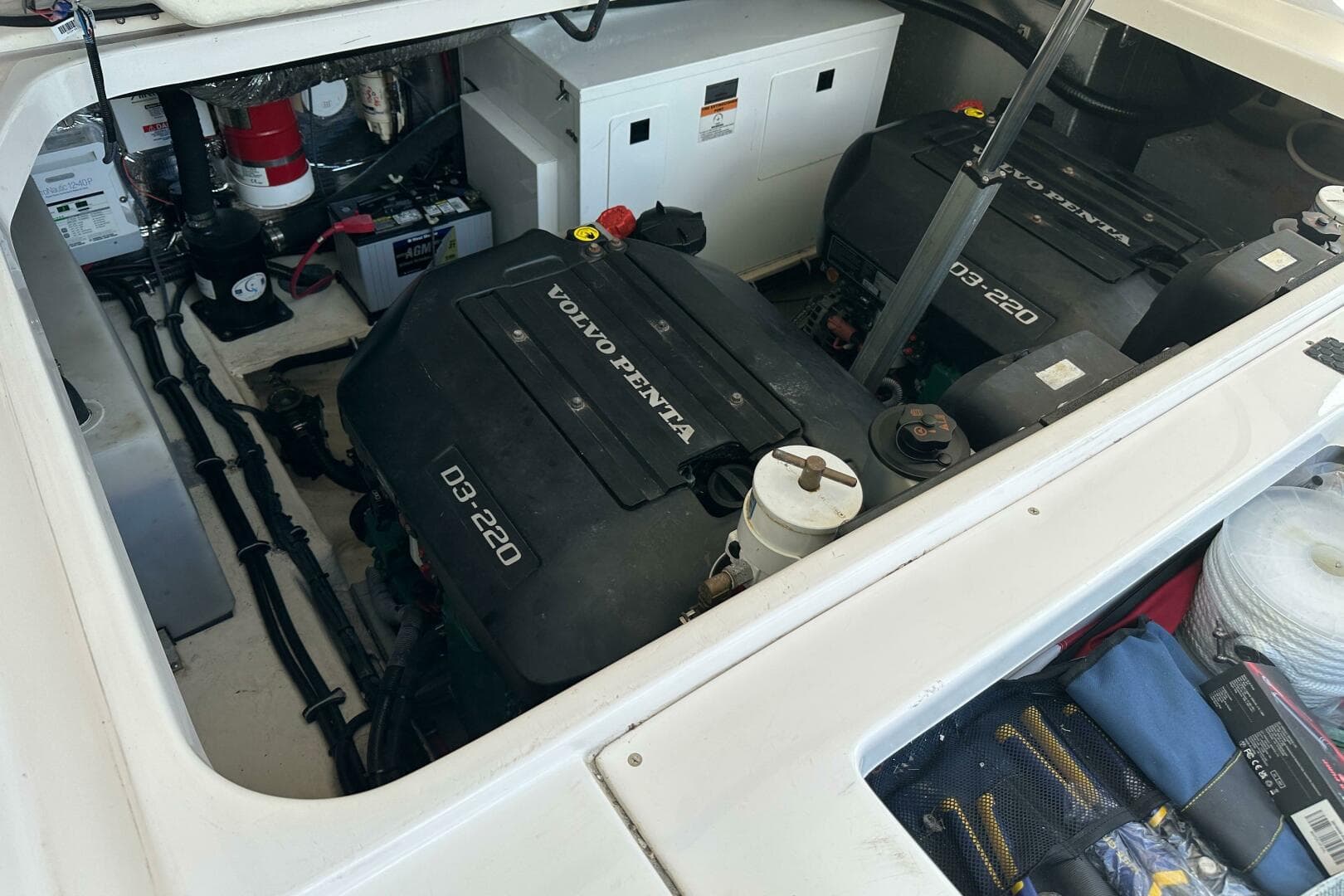 2016 Regal 35 Sport Coupe — photo 19