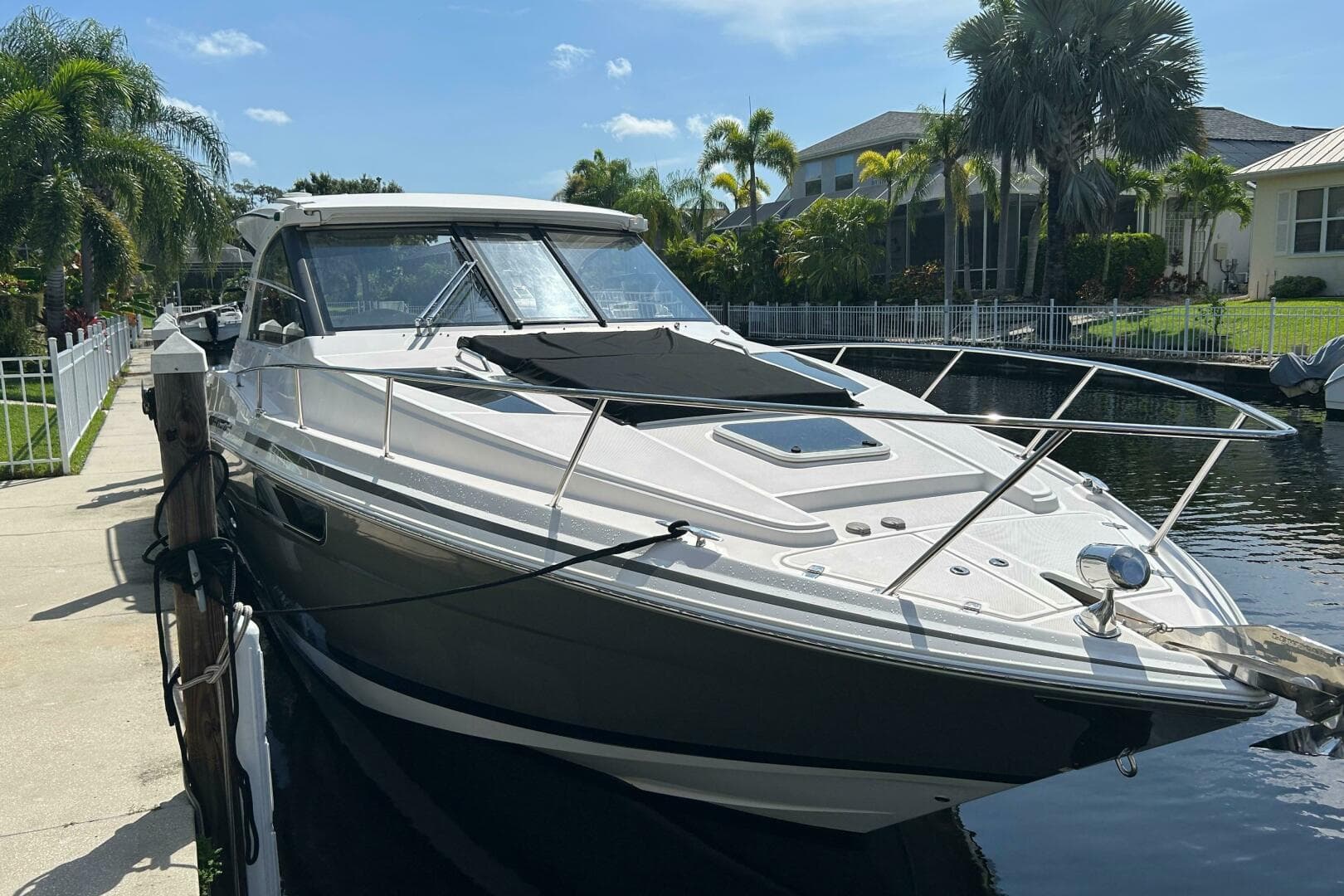 2016 Regal 35 Sport Coupe — photo 4