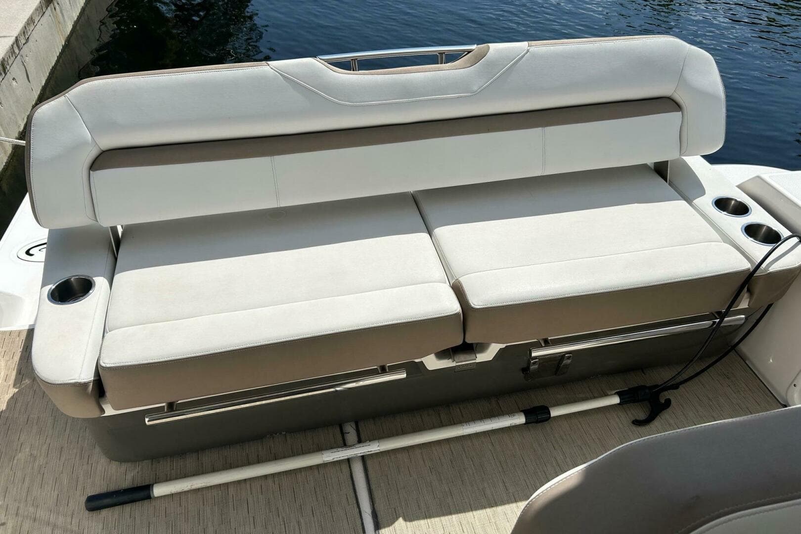 2016 Regal 35 Sport Coupe — photo 15