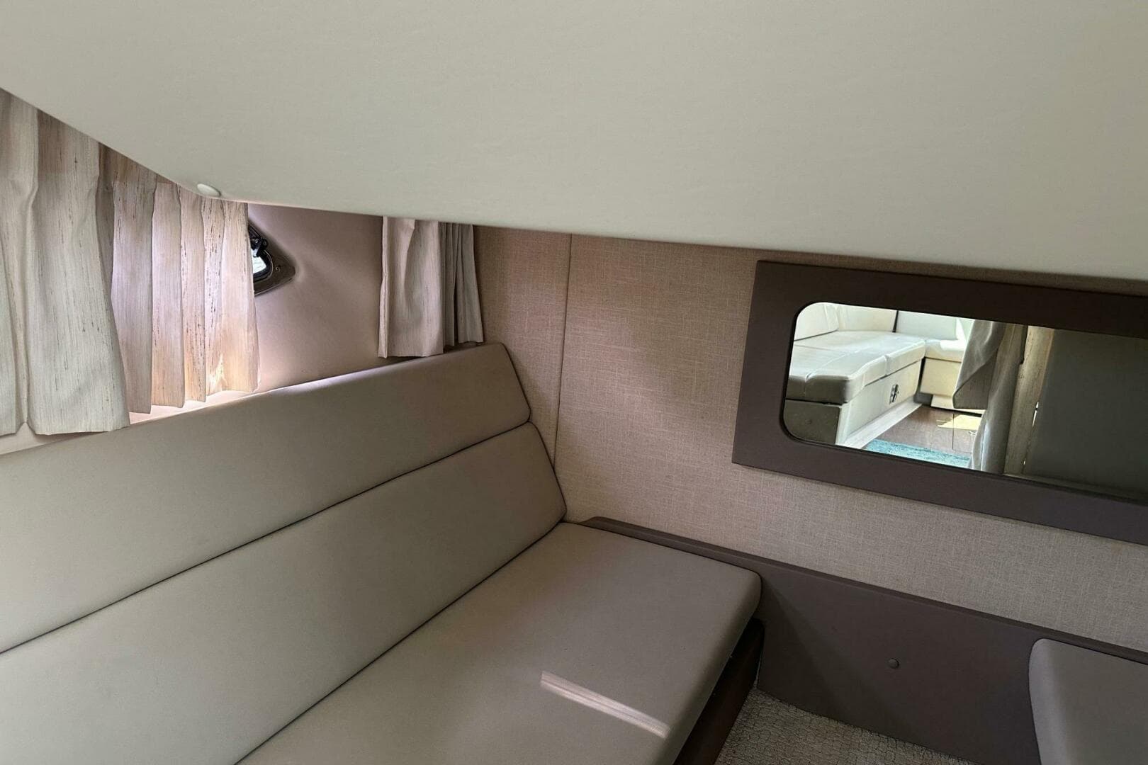 2016 Regal 35 Sport Coupe — photo 23