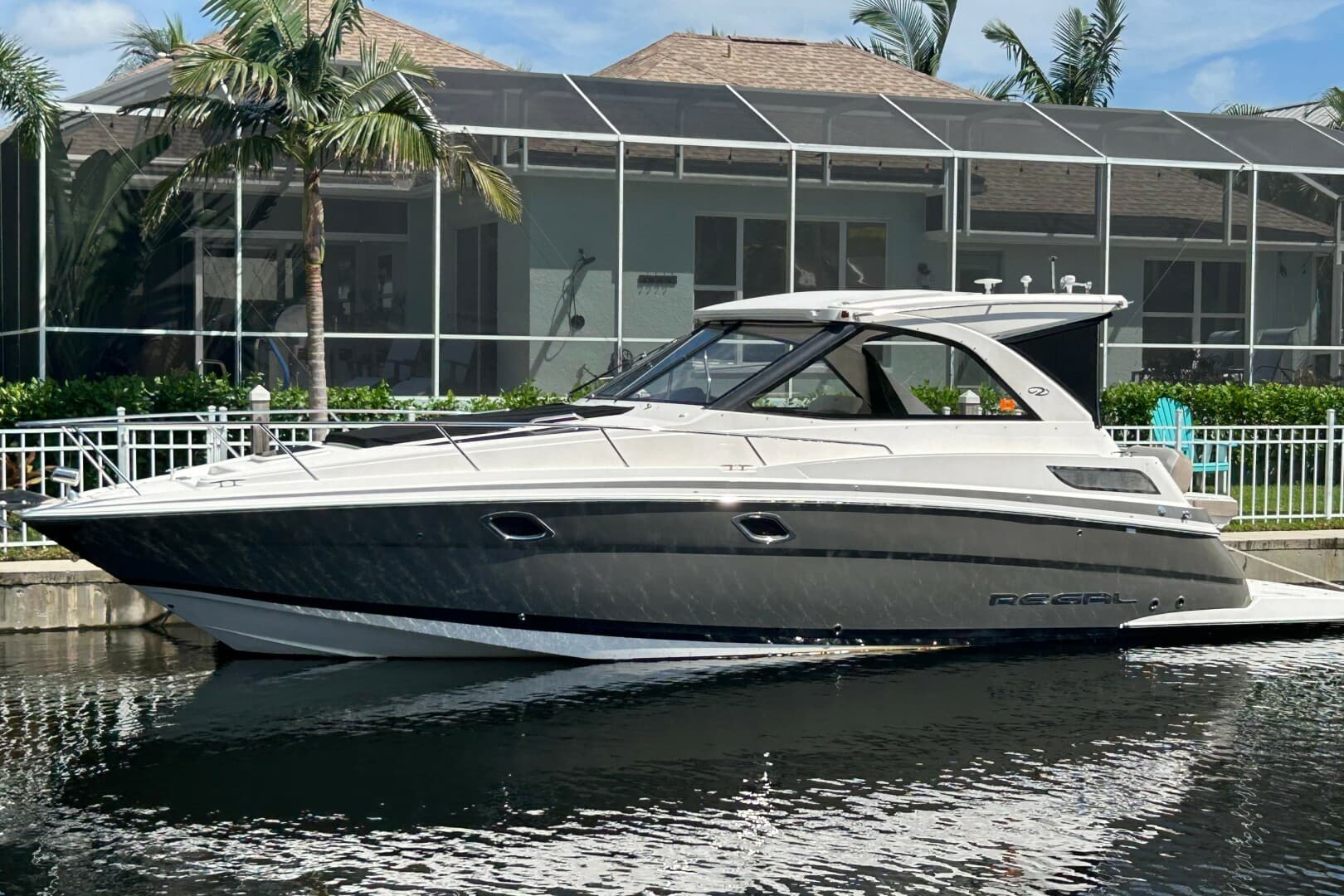 2016 Regal 35 Sport Coupe — photo 1