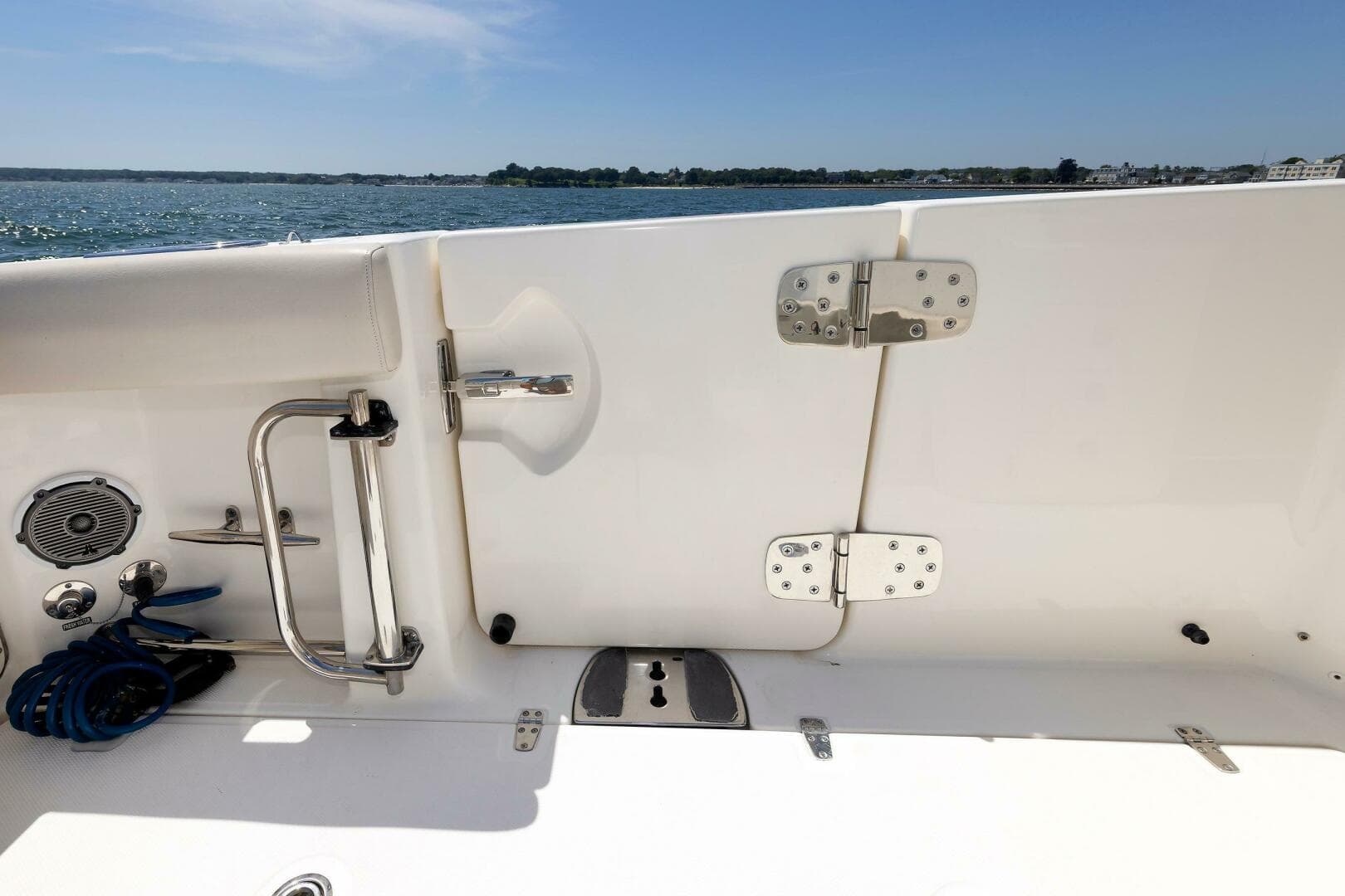 2016 Boston Whaler 330 Outrage — photo 23