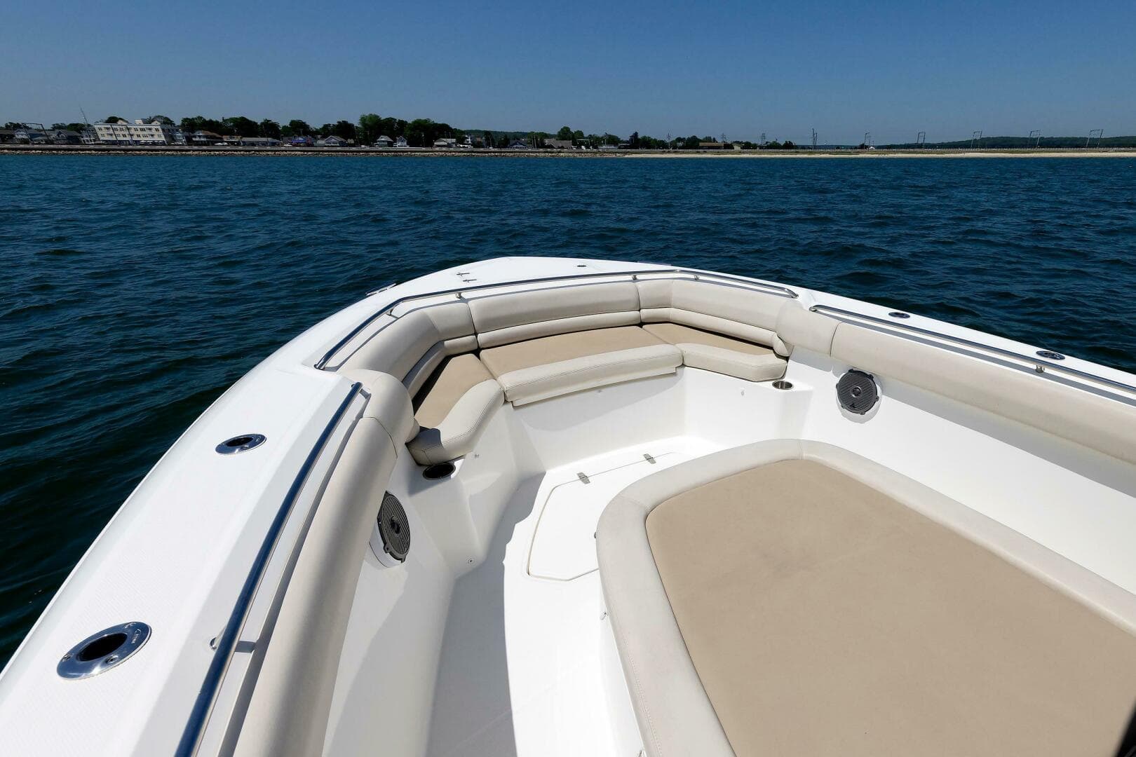 2016 Boston Whaler 330 Outrage — photo 5