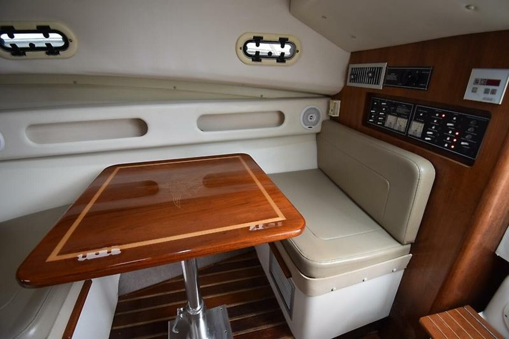 2003 Pursuit 3000 Express — photo 21