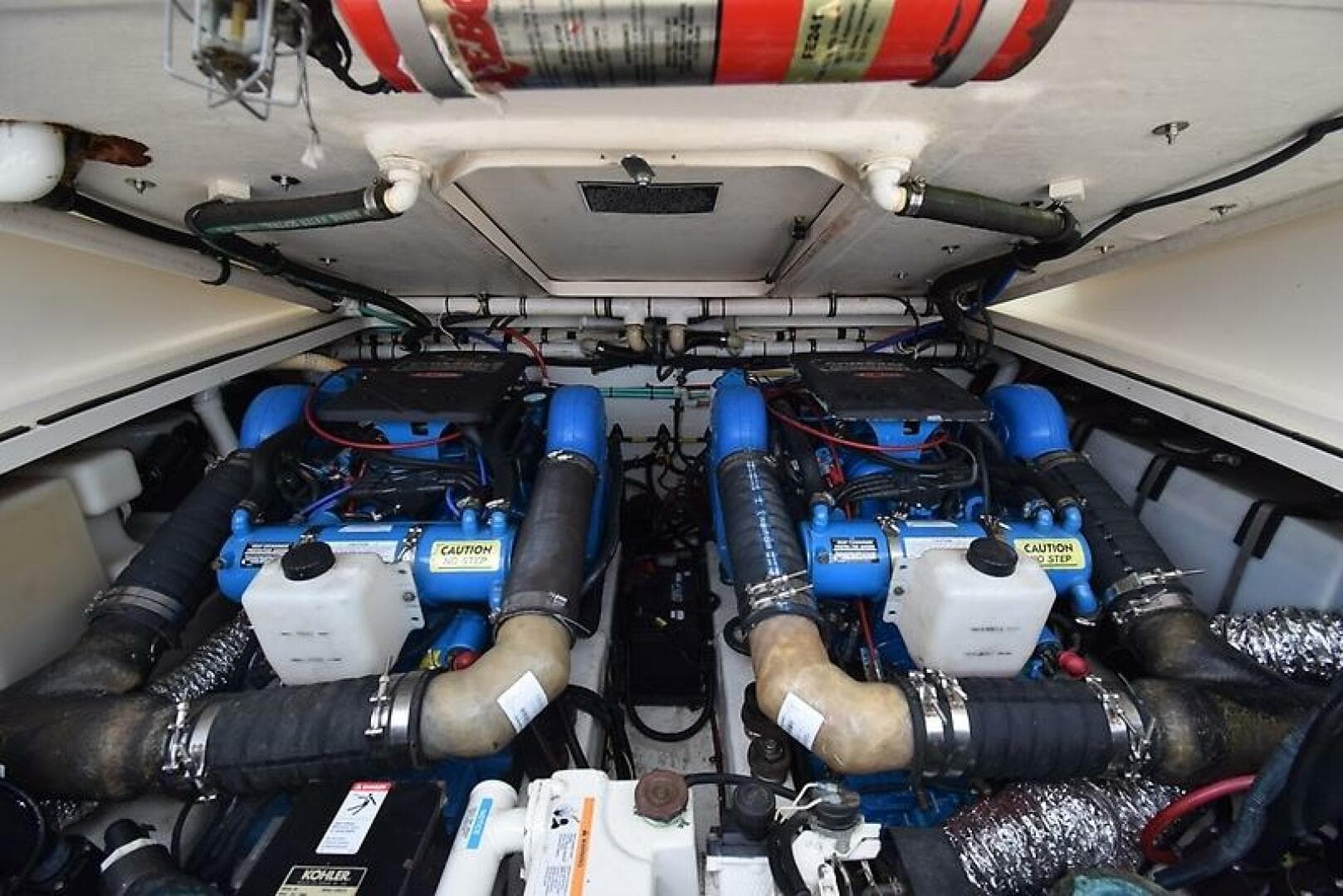 2003 Pursuit 3000 Express — photo 12