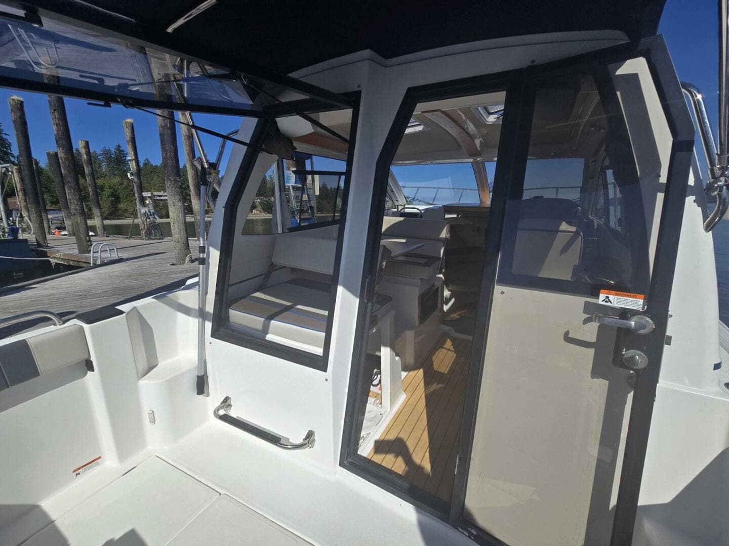 2017 Cutwater C-24 — photo 10