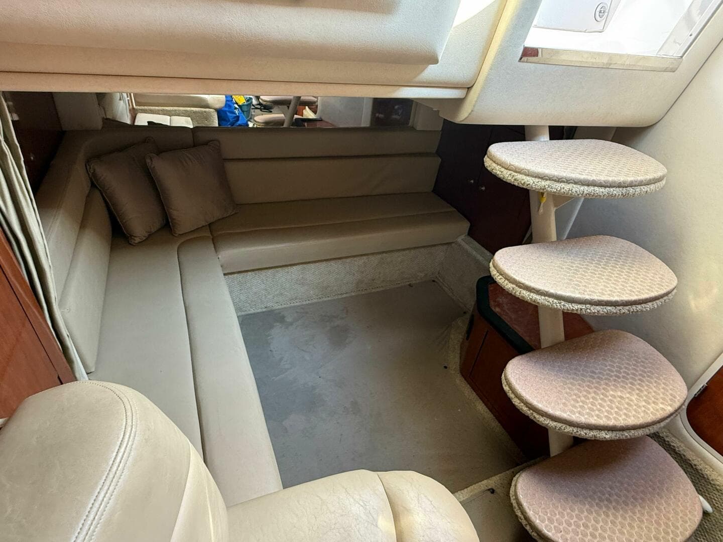 2007 Sea Ray 340 Sundancer — photo 17