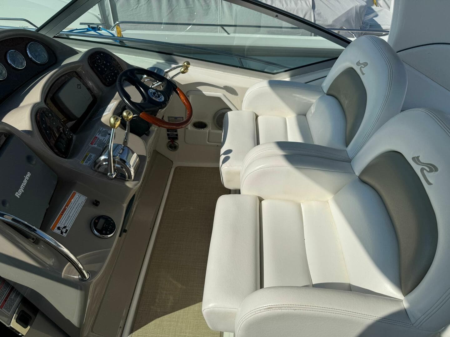 2007 Sea Ray 340 Sundancer — photo 11