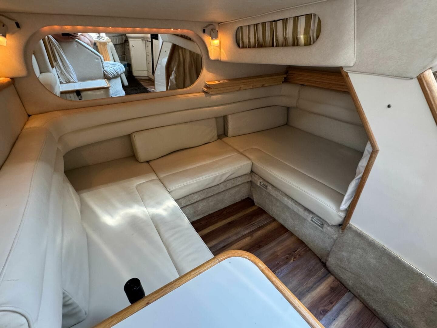 1997 Sea Ray 330 Sundancer — photo 21