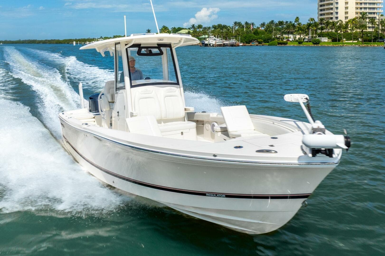 2021 Regulator 26 Xo — photo 3