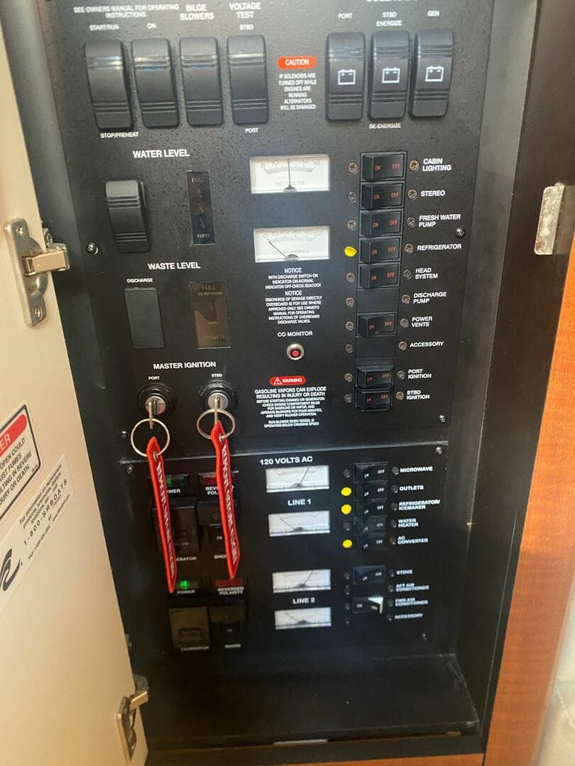 2003 Sea Ray 340 Sundancer — photo 26