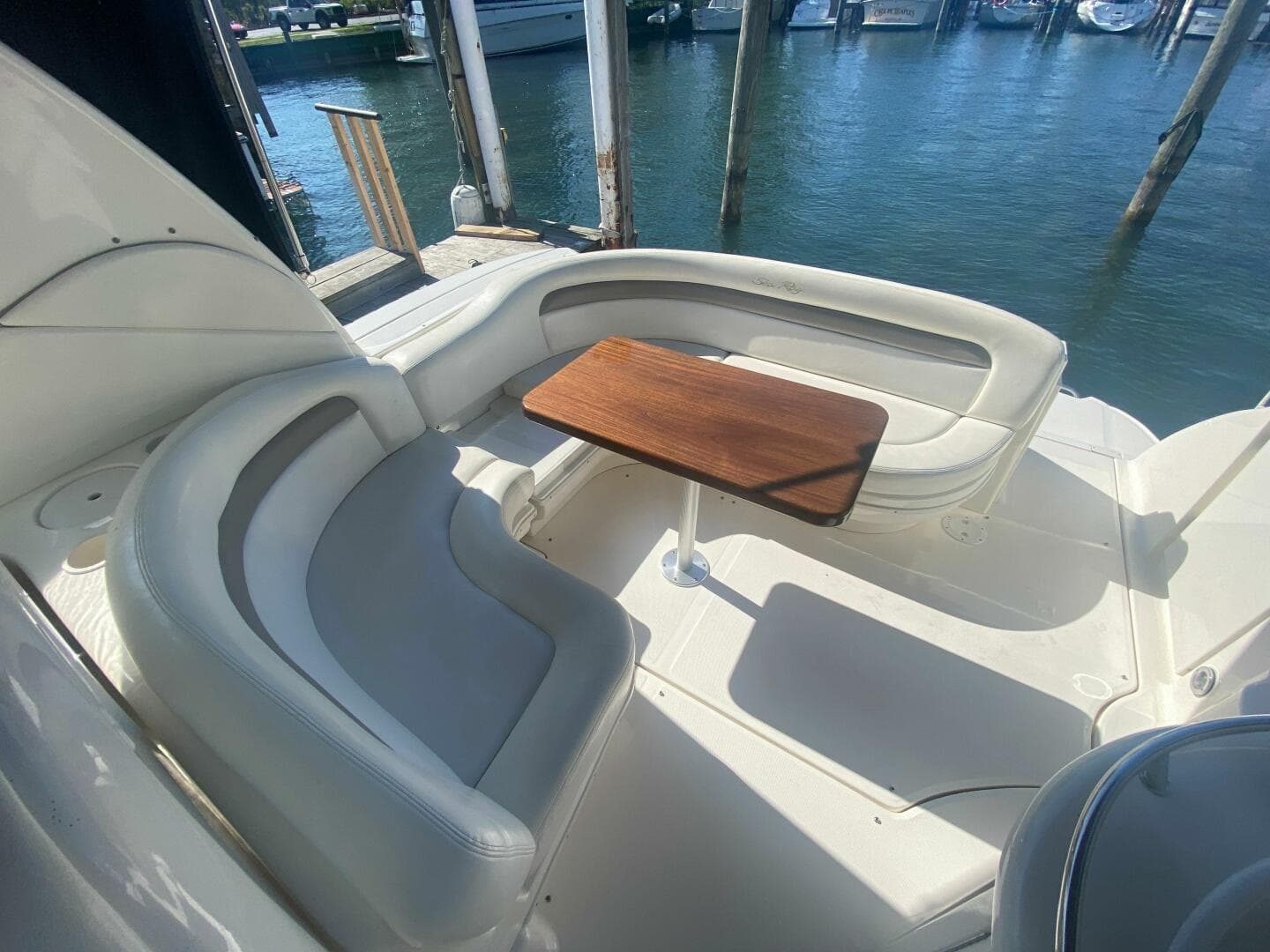 2003 Sea Ray 340 Sundancer — photo 2