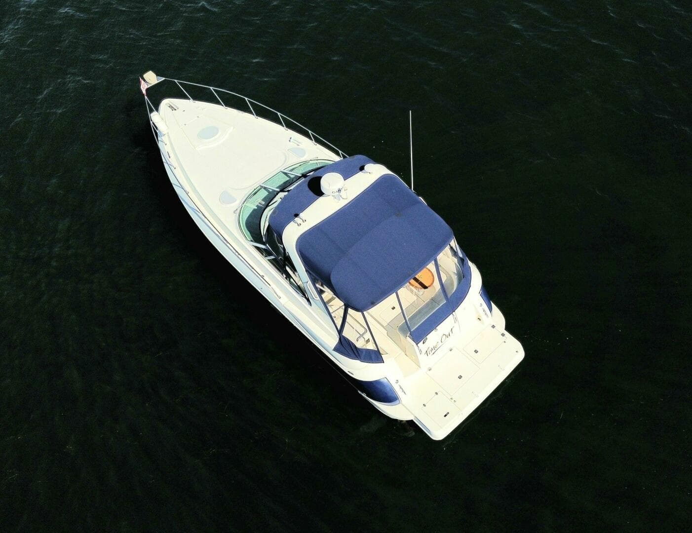 2004 Cruisers Yachts 370 Express — photo 8