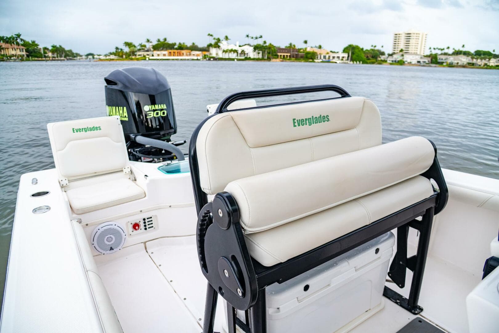 2018 Everglades 243 CC — photo 34