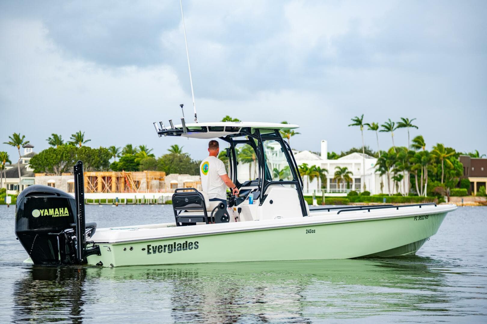 2018 Everglades 243 CC — photo 3