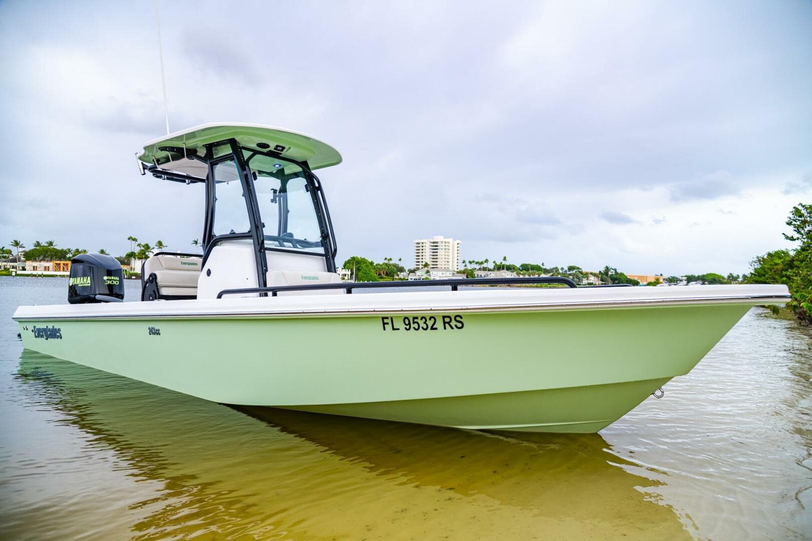 2018 Everglades 243 CC — photo 37