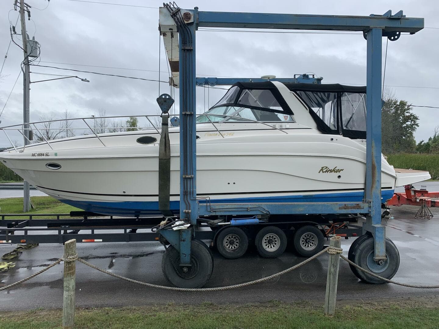 2003 Rinker 342 Fiesta Vee — photo 2