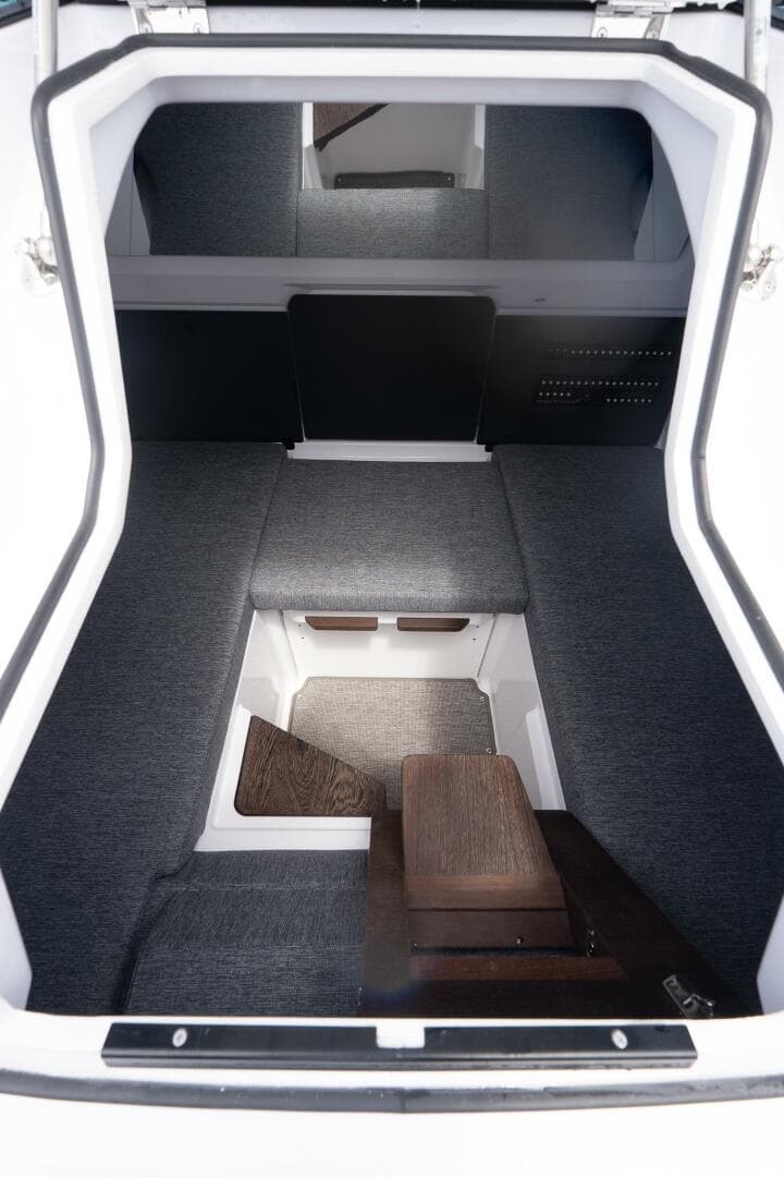2026 Axopar Cross Cabin — photo 35