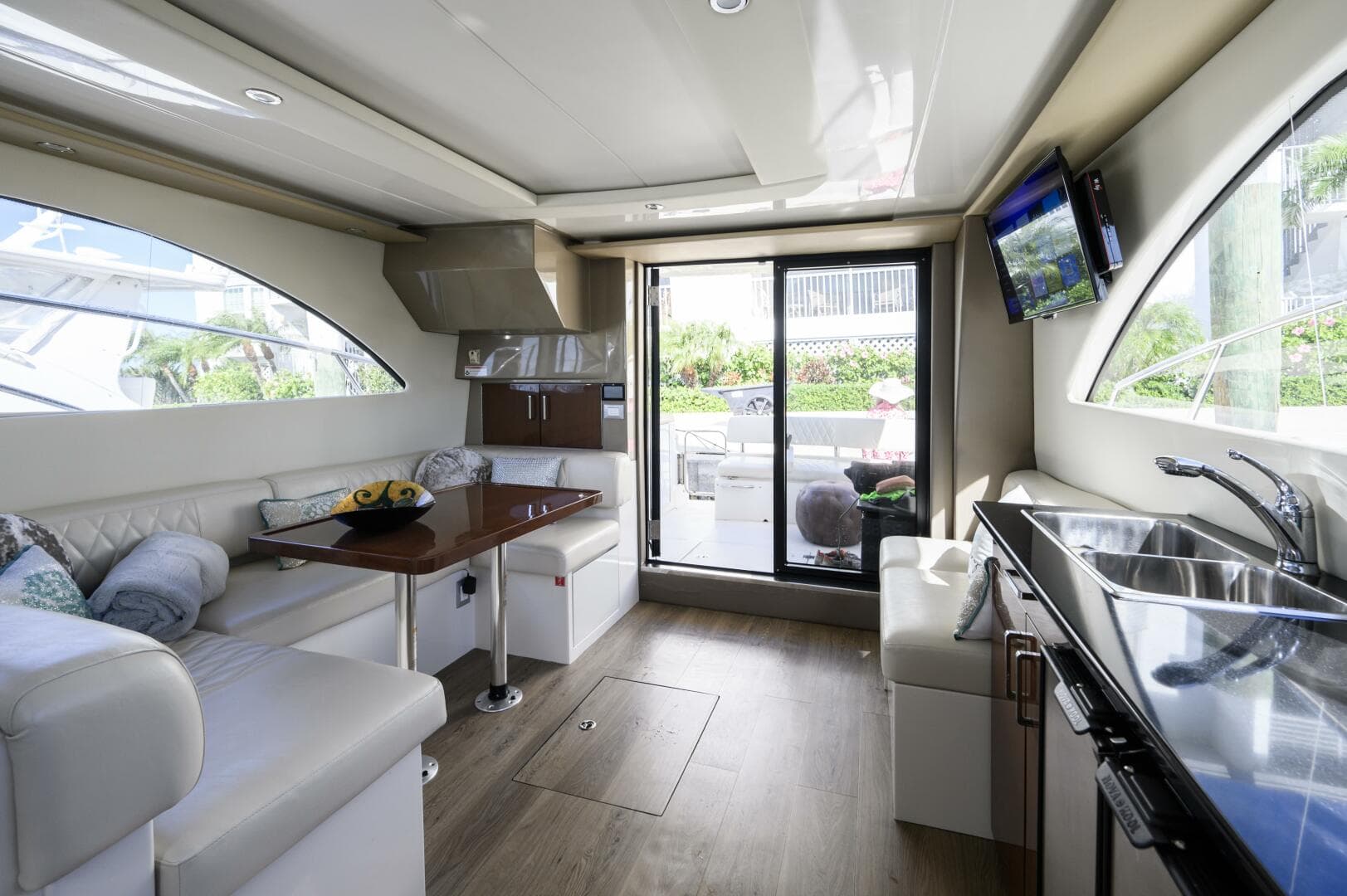 2017 Carver C40 — photo 25