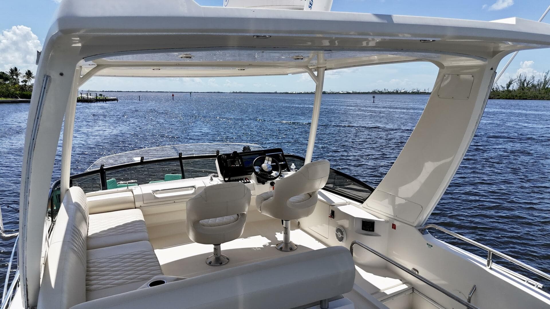 2017 Carver C40 — photo 16