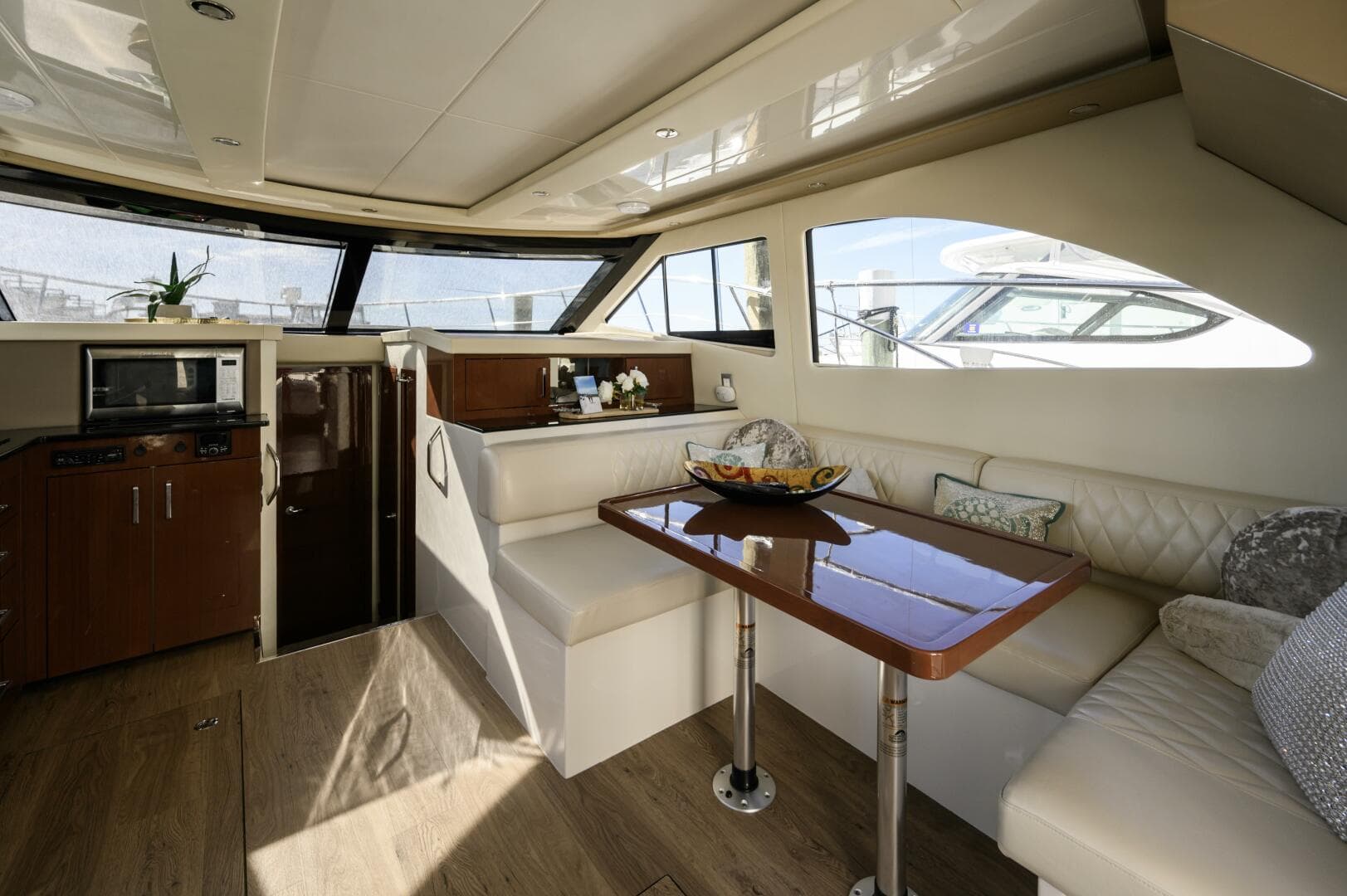 2017 Carver C40 — photo 20