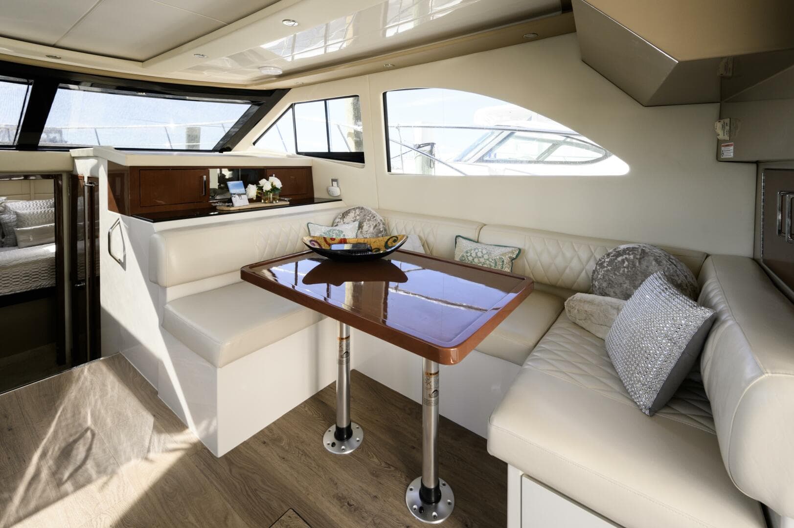 2017 Carver C40 — photo 23