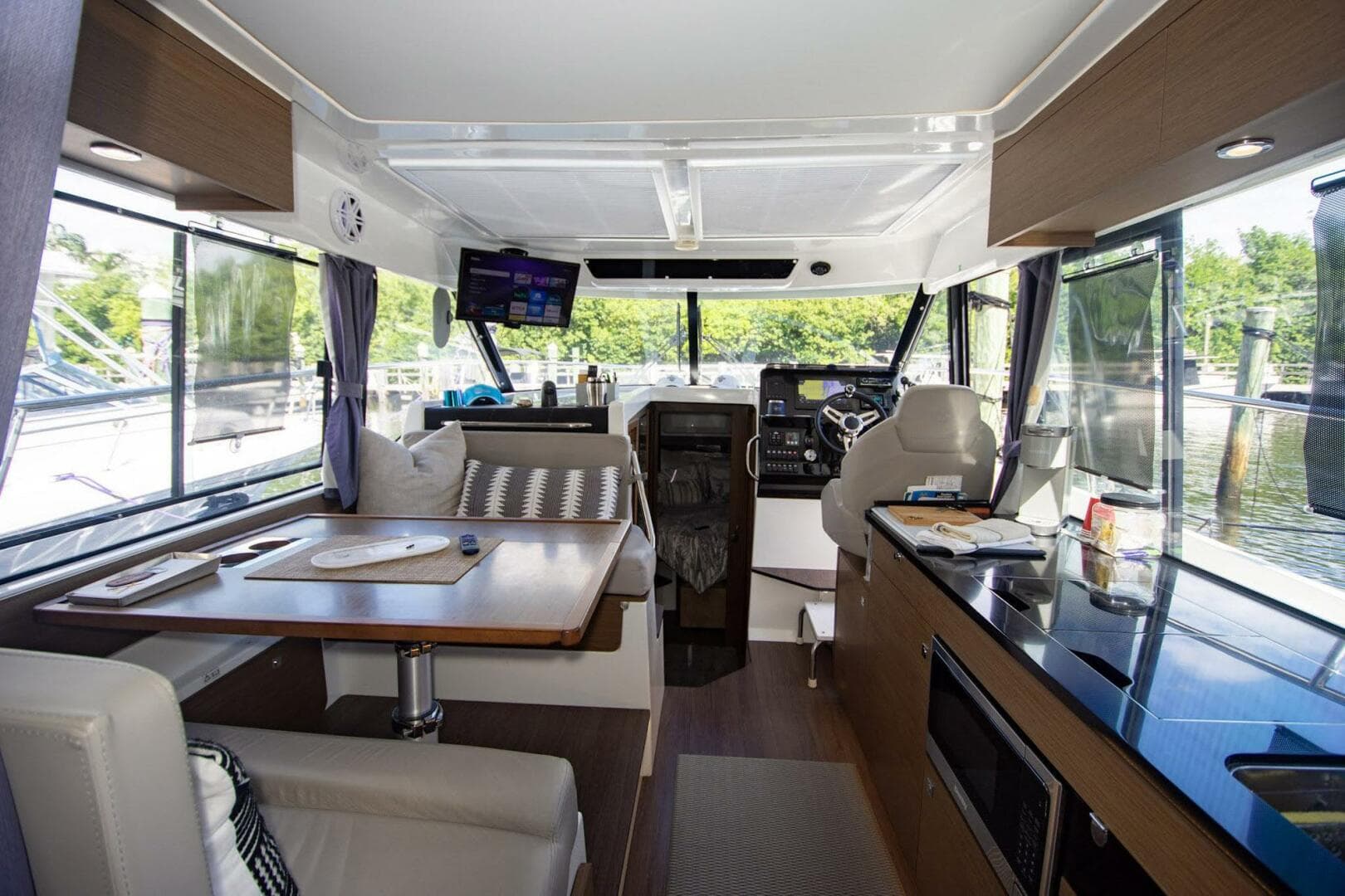 2021 Jeanneau Nc 1095 — photo 3