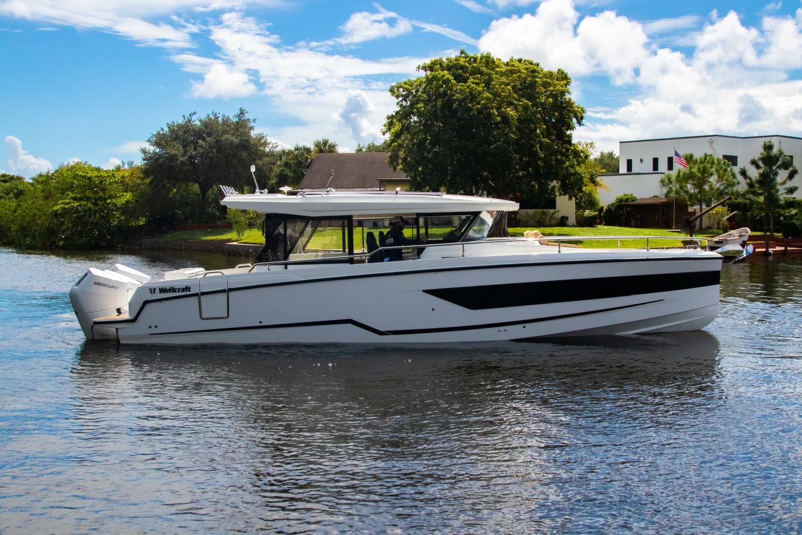 2025 Wellcraft 38 Explorer — photo 9