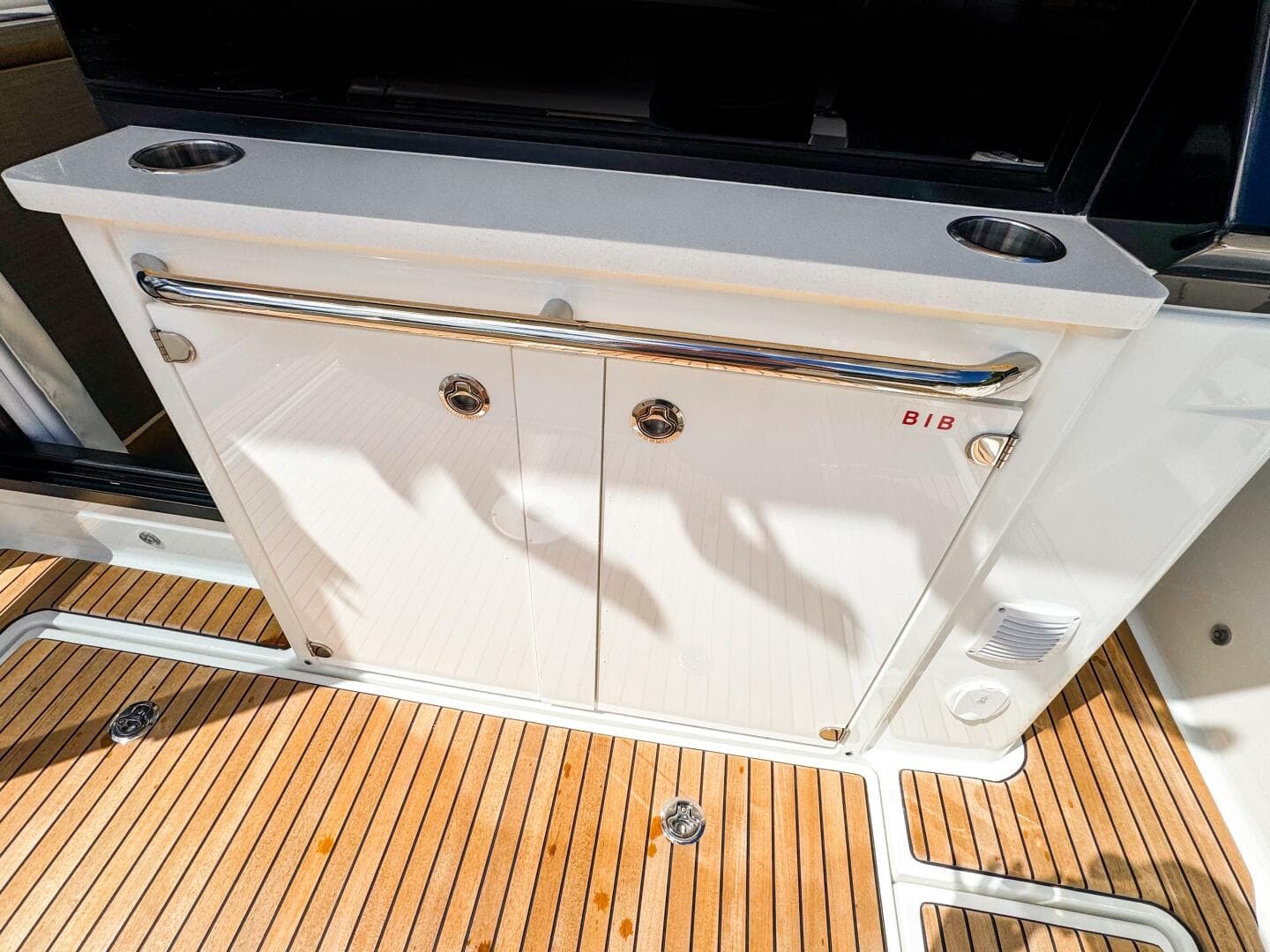 2025 Wellcraft 38 Explorer — photo 18