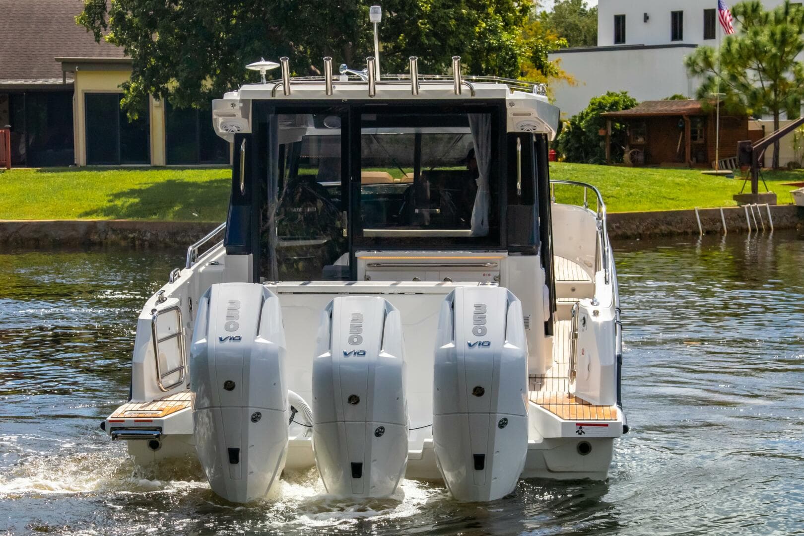 2025 Wellcraft 38 Explorer — photo 11