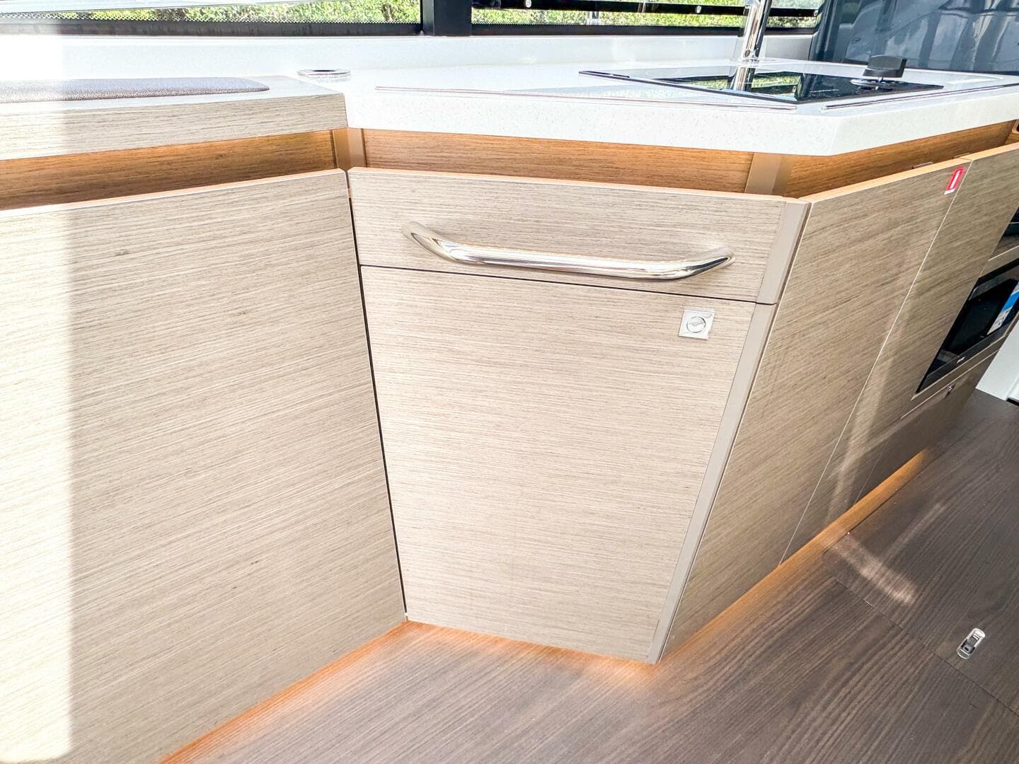 2025 Wellcraft 38 Explorer — photo 27