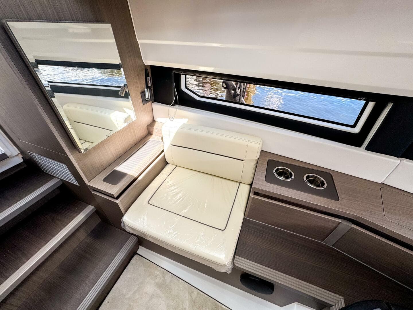 2025 Wellcraft 38 Explorer — photo 34