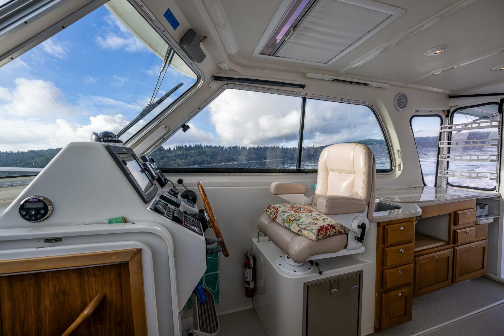 2008 Back Cove 33 — photo 15