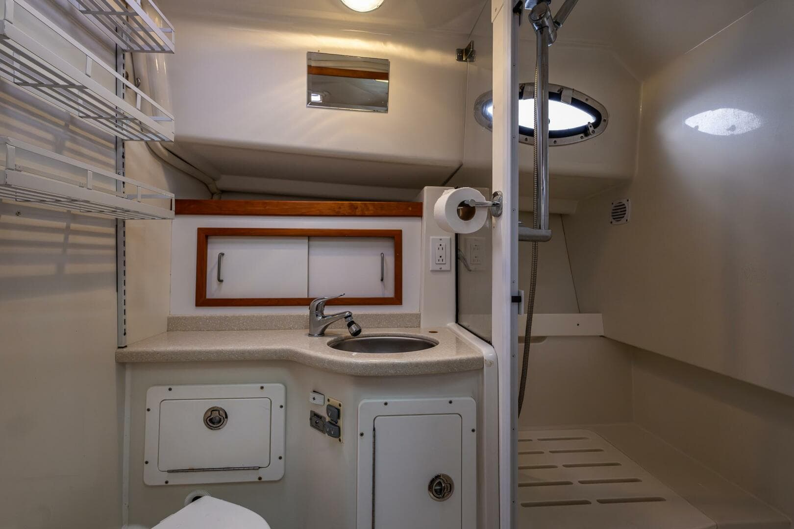 2008 Back Cove 33 — photo 25