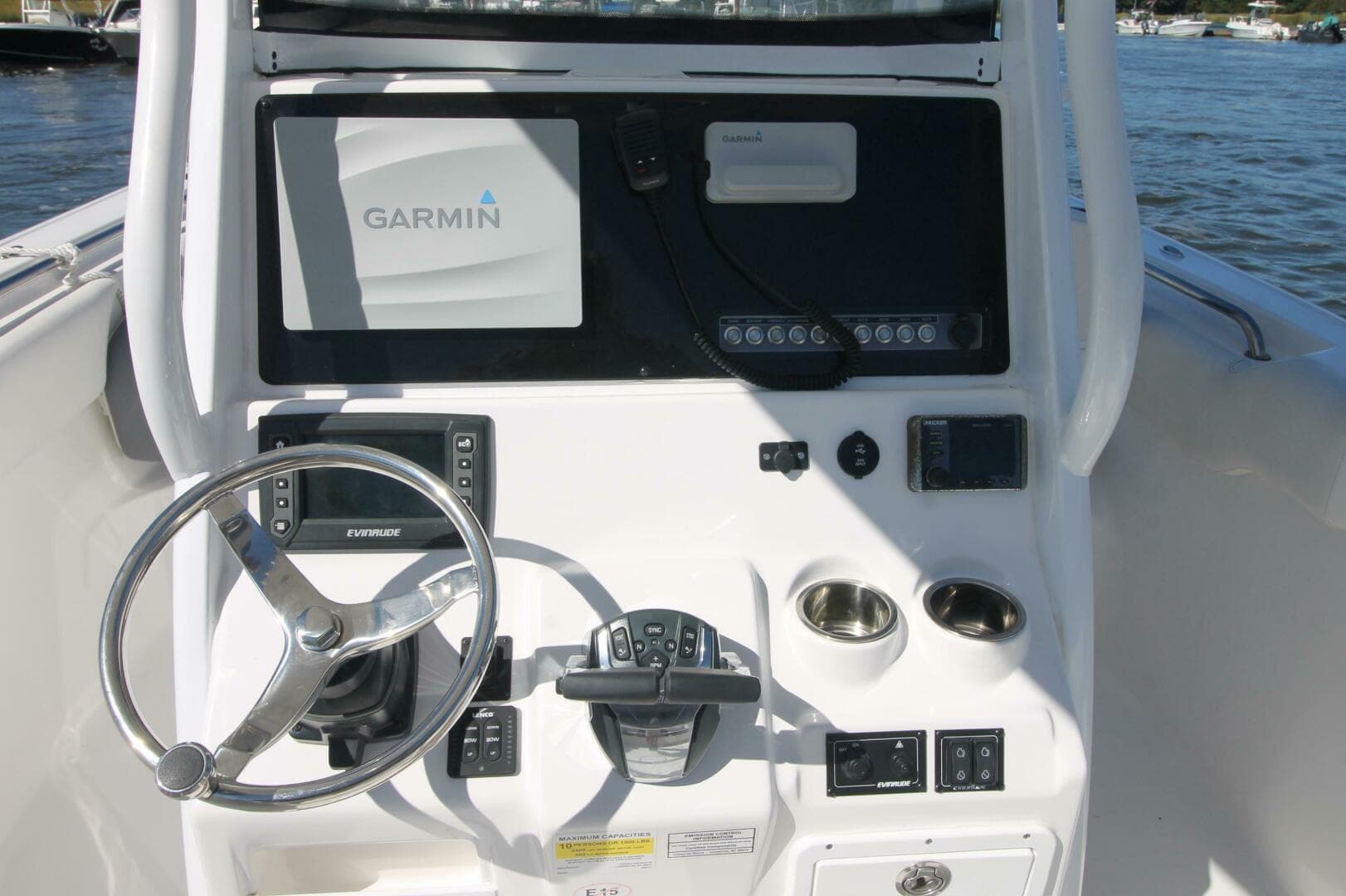 2018 Tidewater 252 LXF — photo 15