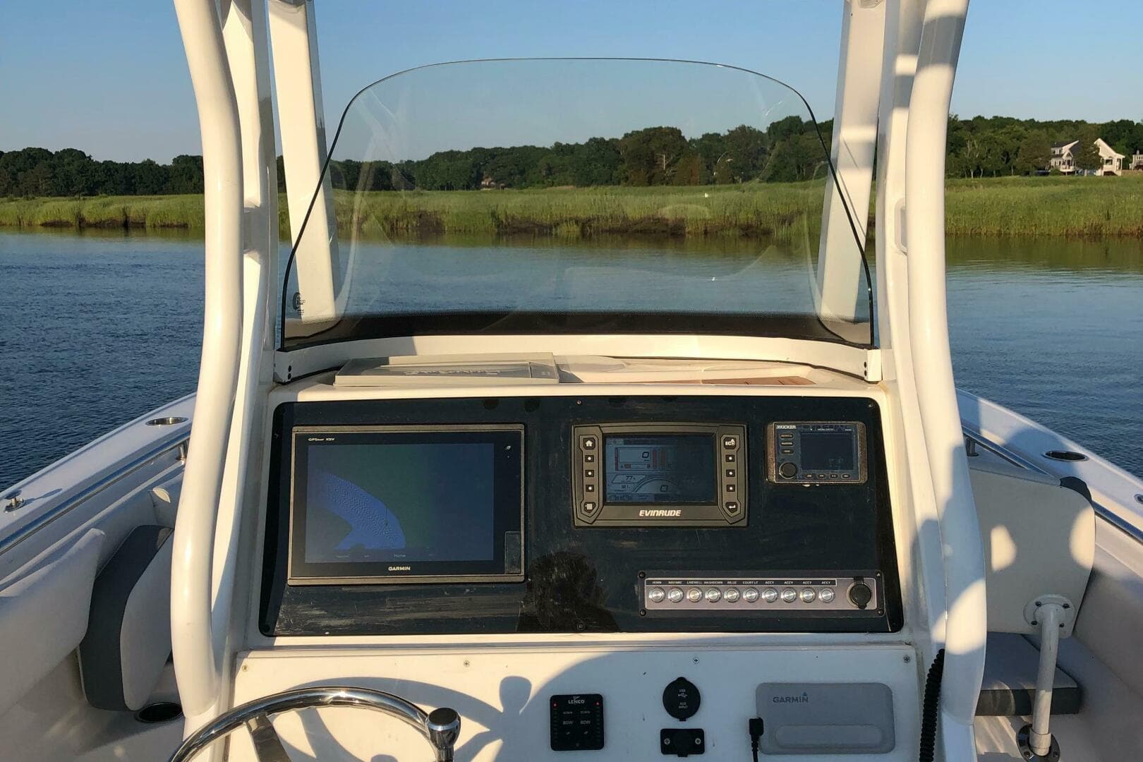 2018 Tidewater 252 LXF — photo 3