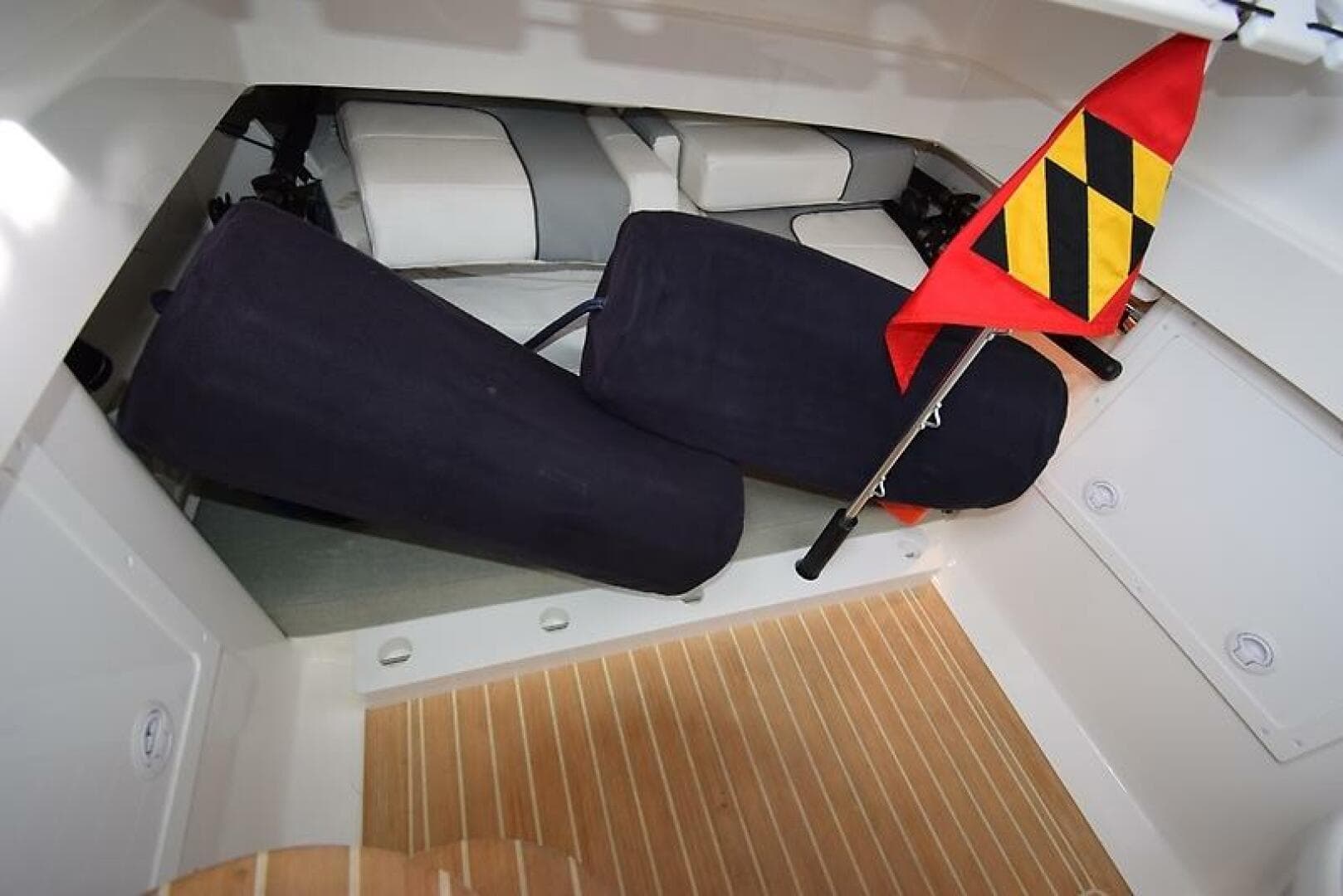 2021 Regulator 34 — photo 33