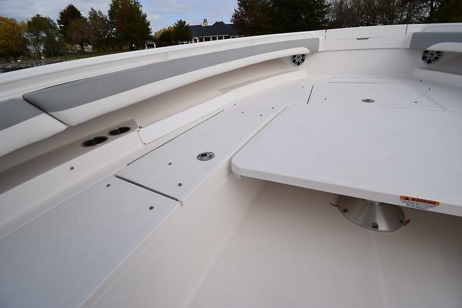 2021 Regulator 34 — photo 36