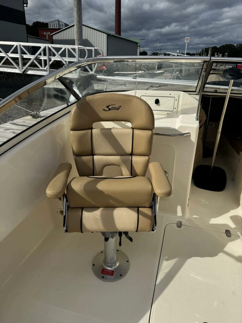 2018 Scout Dorado 210 — photo 29