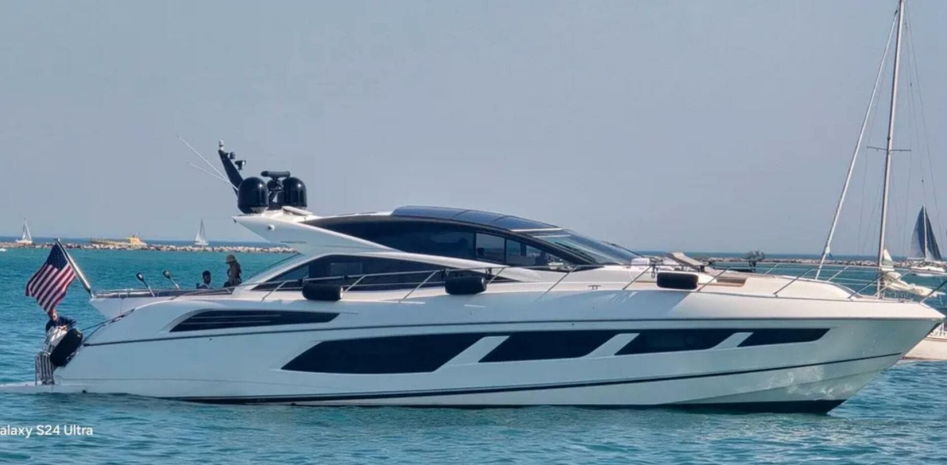 2017 Sunseeker Predator 68