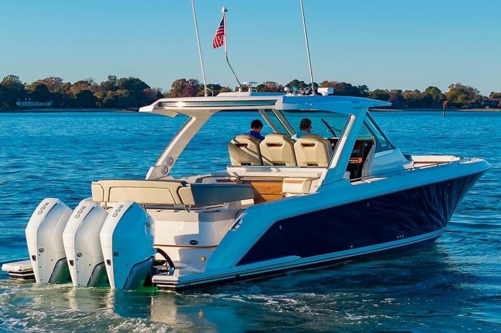 2023 Tiara Yachts 38 LS — photo 47