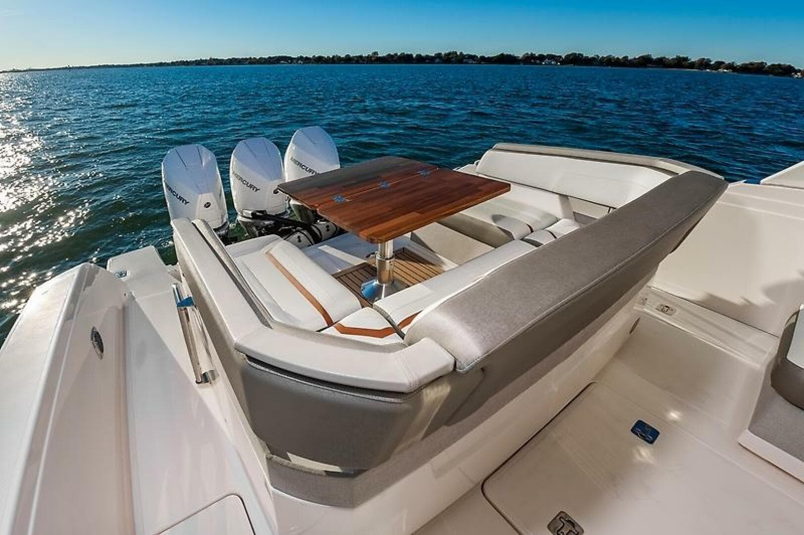 2023 Tiara Yachts 38 LS — photo 21