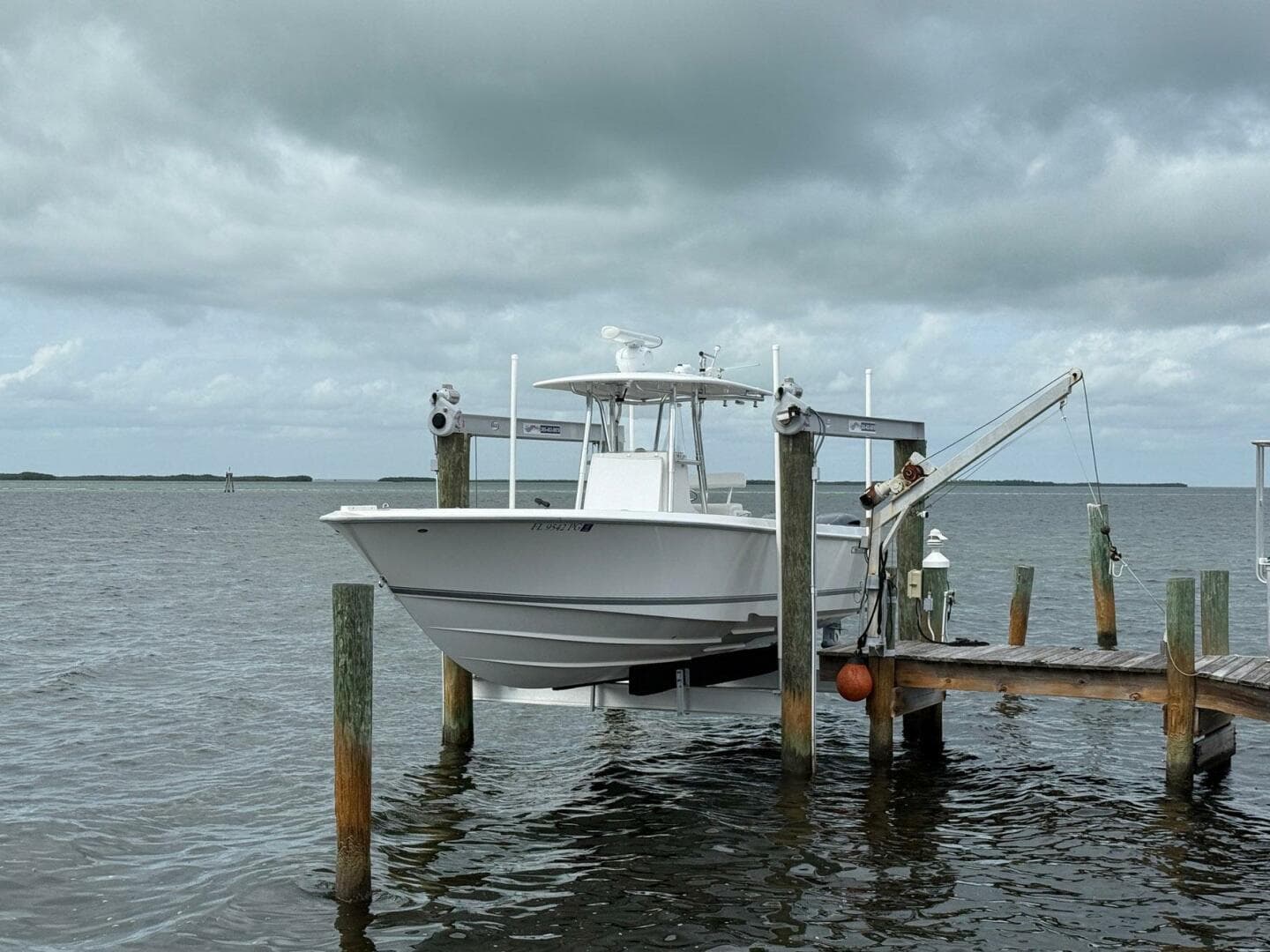 2011 Contender 32 ST — photo 2