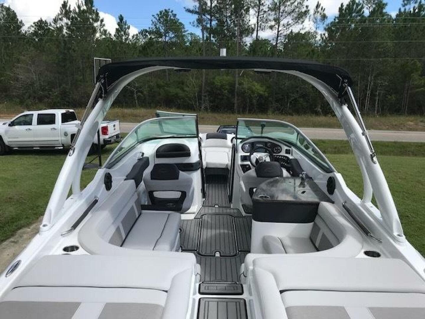 2018 Rinker Qx 29 — photo 12