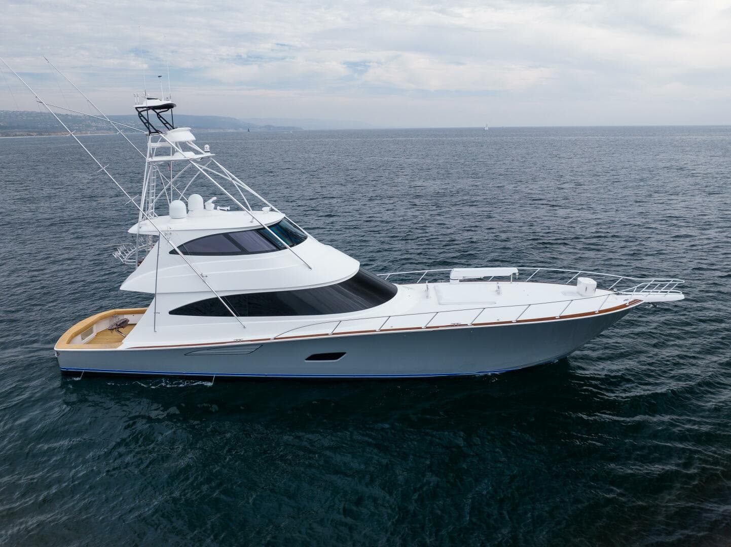 2018 Viking 80 Enclosed Bridge