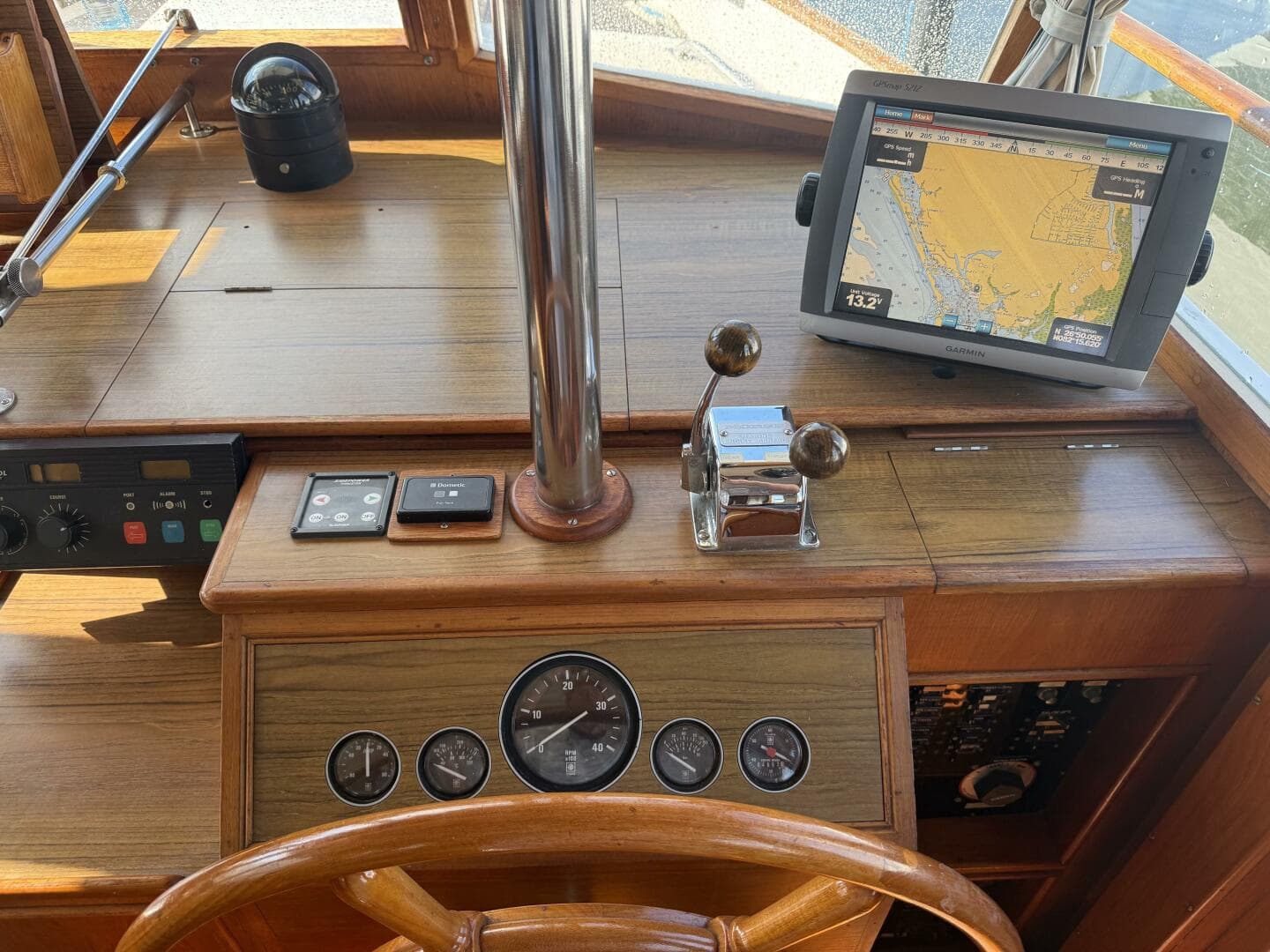 1985 Grand Banks 36 Classic — photo 18
